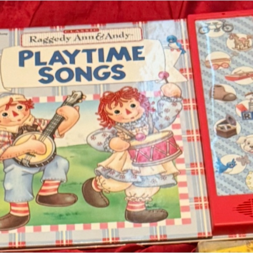 Vintage RARE Raggedy Ann and Andy Playtime Songs Storybook